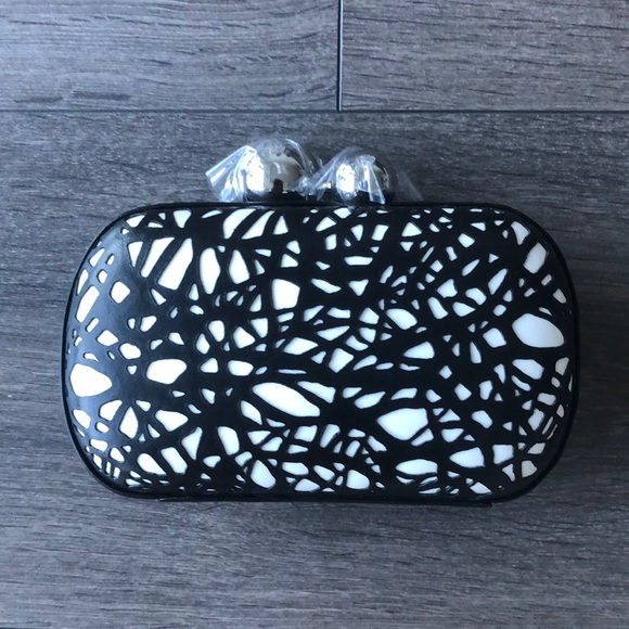 NWT Diane Von Furstenberg Black & White Clutch - Picture 1 of 10